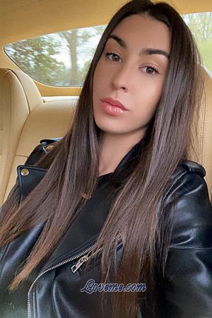 203095 - Anastasiia Age: 29 - Netherlands