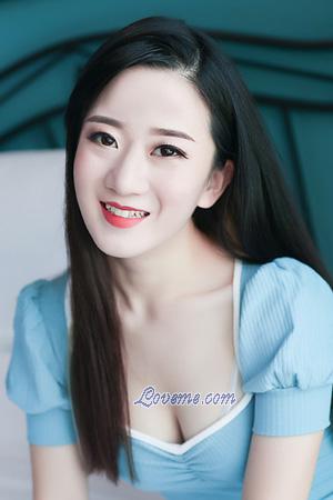 207439 - Bingtong Age: 21 - China