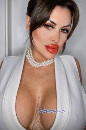 220662 - Diana Age: 38 - Germany